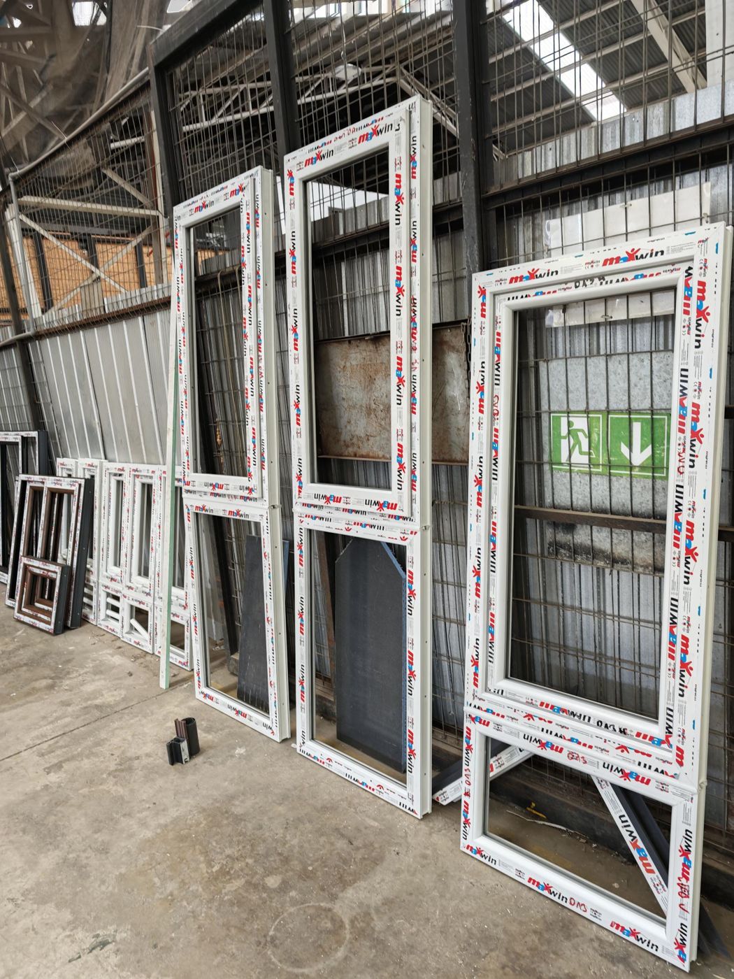 Puertas de PVC en fabricación con perfiles Maxwin