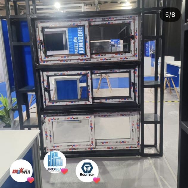 Exhibición de ventanas de PVC en Fevent 2025
