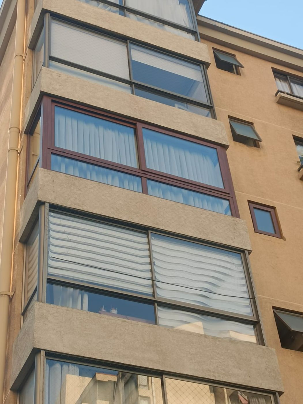 Ventanas de PVC en departamento de edificio